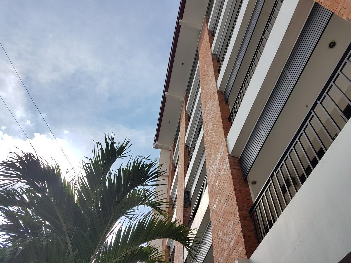 Strawberry Residences Cebu ภายนอก รูปภาพ